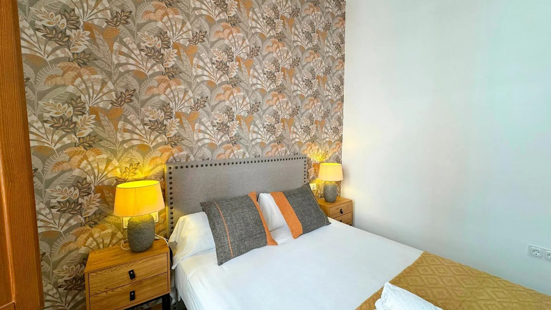 Apartamentos Plaza San Agustin 3000 Granada 0*,  Spain