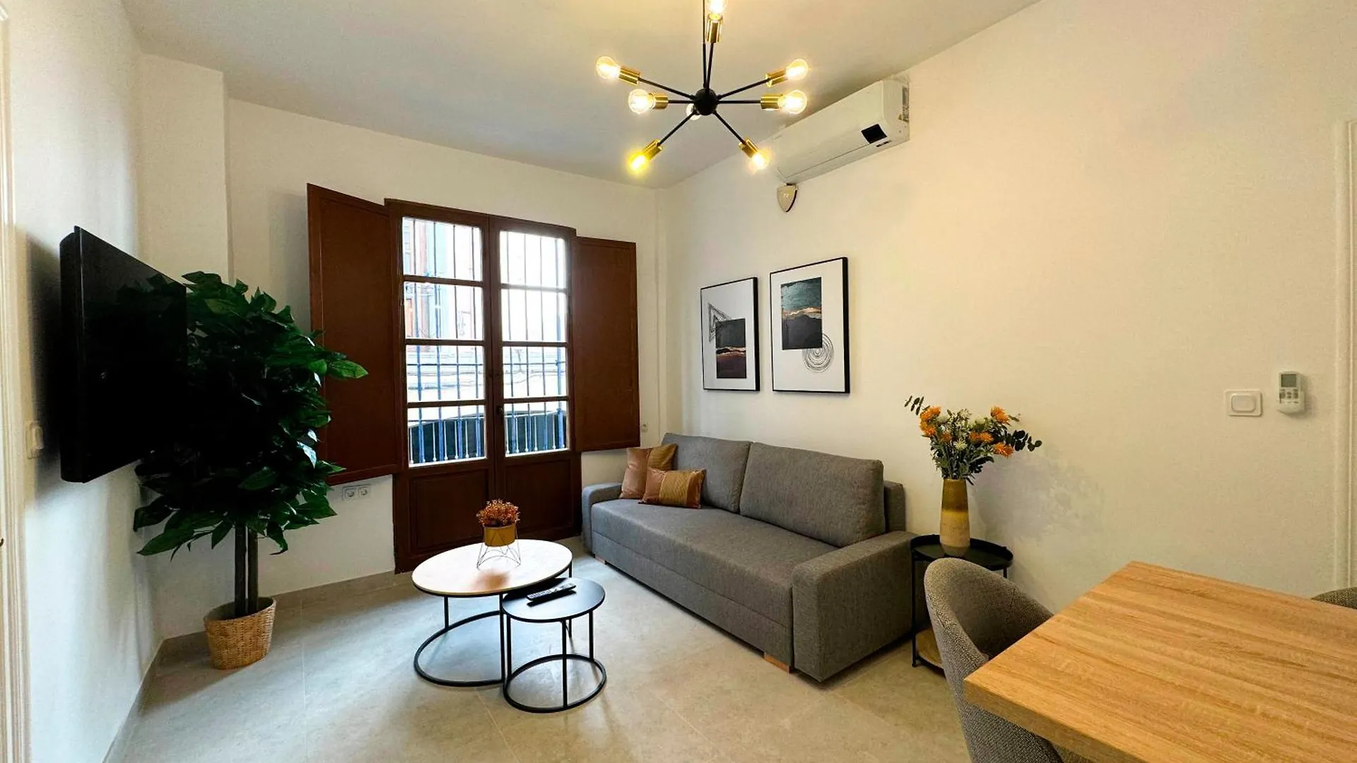 Apartamentos Plaza San Agustin 3000 Granada