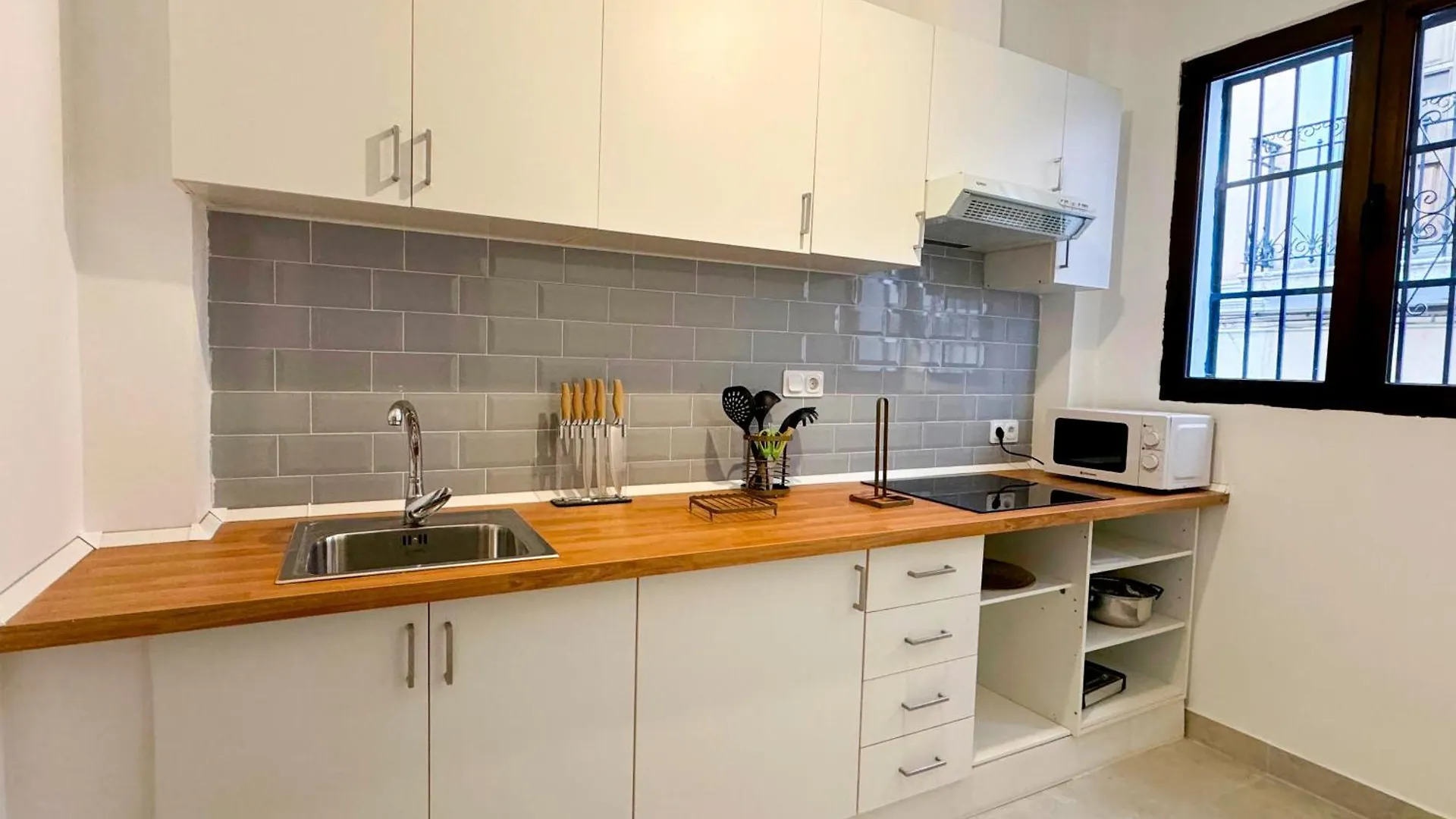 Apartamentos Plaza San Agustin 3000 Granada Apartment